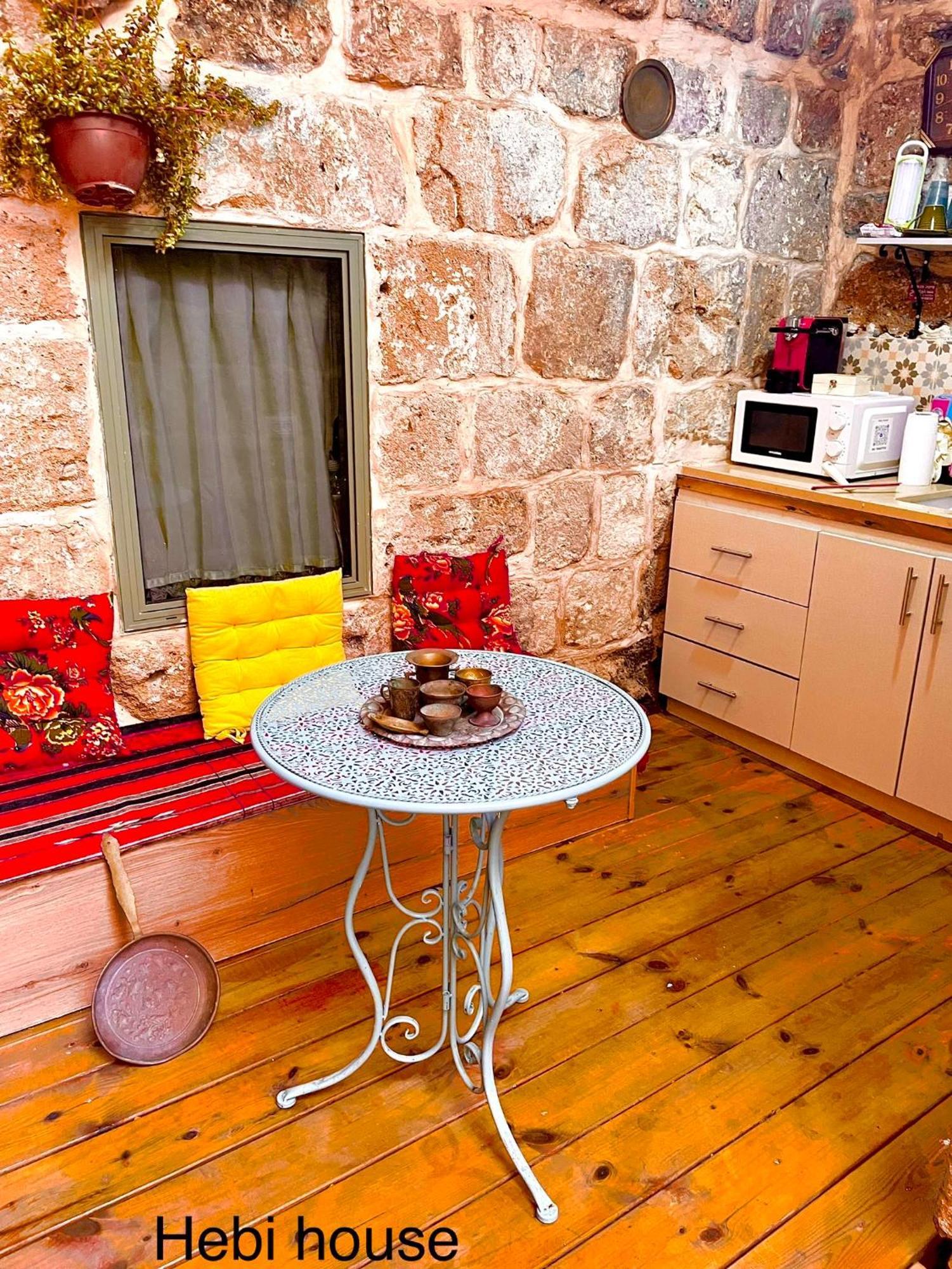 الشقق الفندقية عكافي  Hebi House المظهر الخارجي الصورة