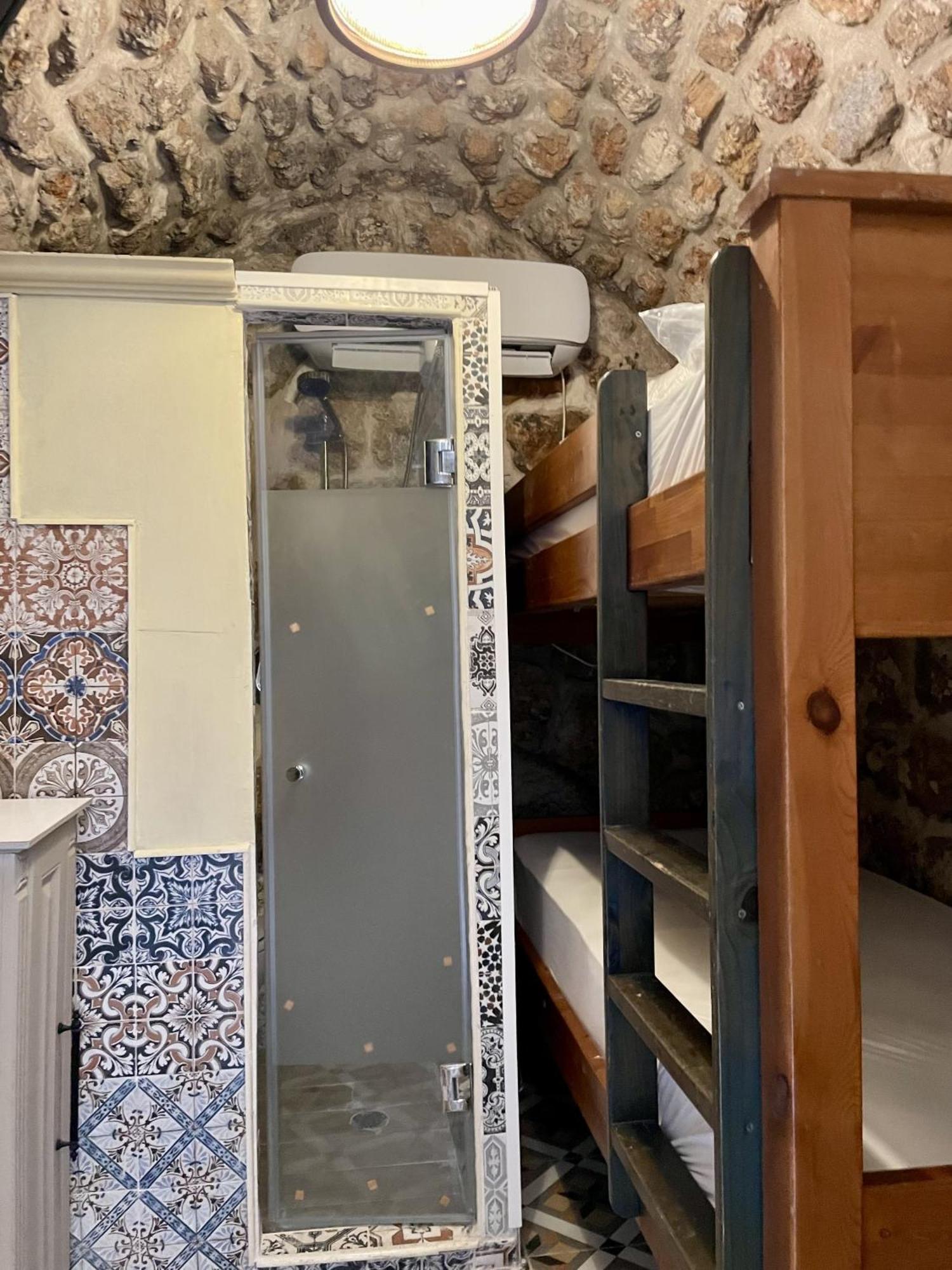 الشقق الفندقية عكافي  Hebi House المظهر الخارجي الصورة
